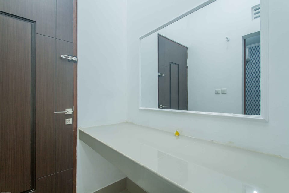 Standard Room (with Fan) | Laptop workspace, free WiFi, bed sheets