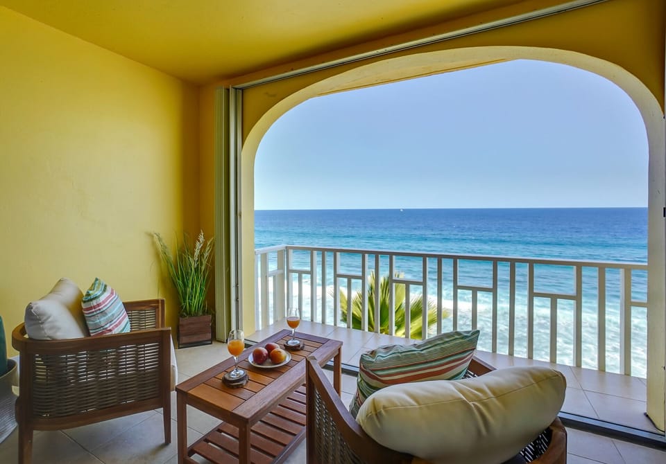 Gorgeous Oceanfront view!