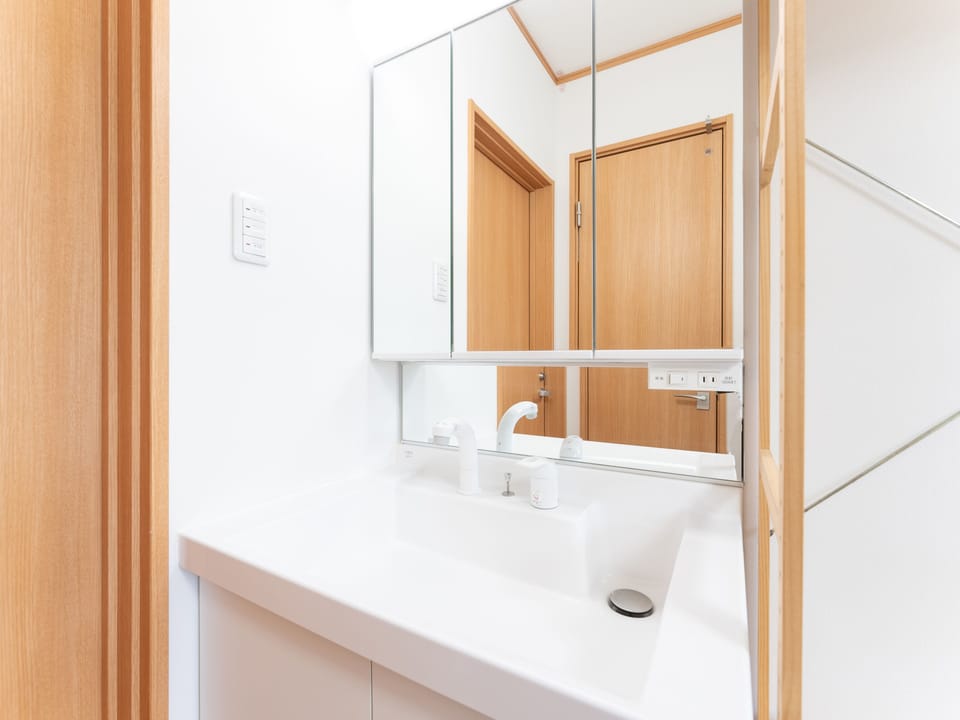 Basic Single Room, Men only, Non Smoking | Free WiFi