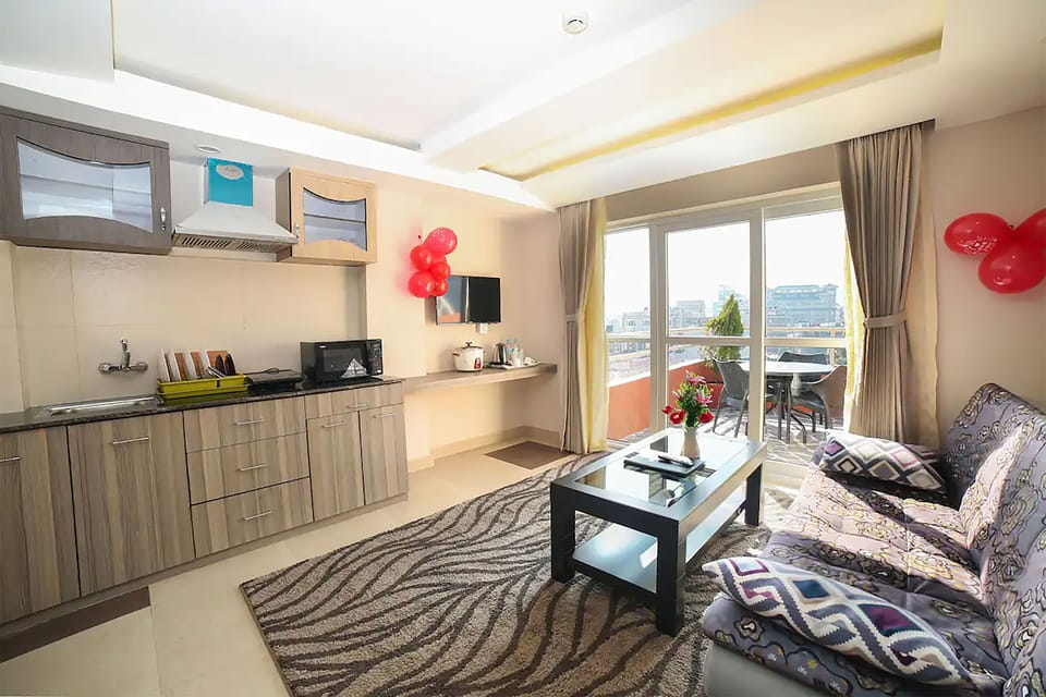 Honeymoon Double Room | Living area