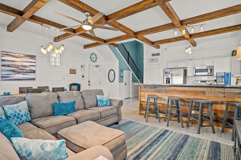 Living room in the main house 