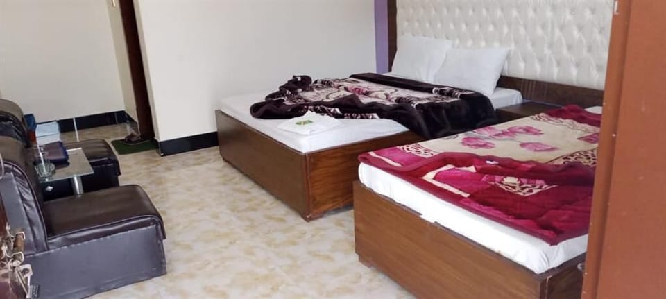 Family Room | Iron/ironing board (on request)
