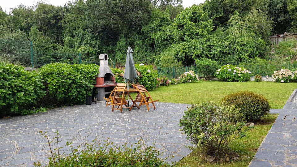BBQ facilities,Garden,Garden view
