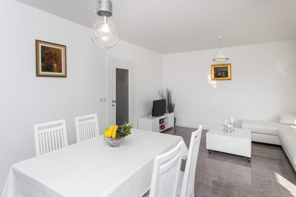 Apartment (Two Bedroom Apartment with Balcony) | Interior