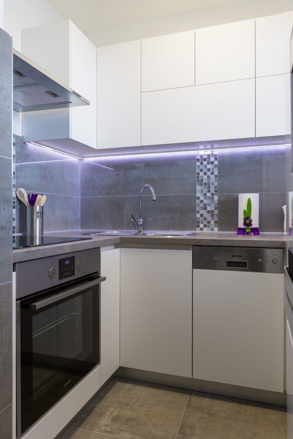 Apartment (Two Bedroom Apartment with Balcony an) | Private kitchen