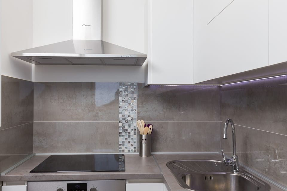 Apartment (Two Bedroom Apartment with Balcony an) | Private kitchen