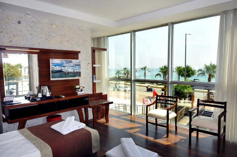Standard Triple Room | Premium bedding, minibar, WiFi, bed sheets