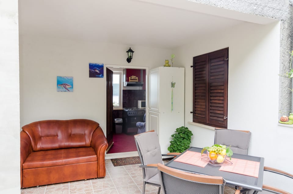 Apartment (Apartment Giovani - Two Bedroom Apart) | Dining room
