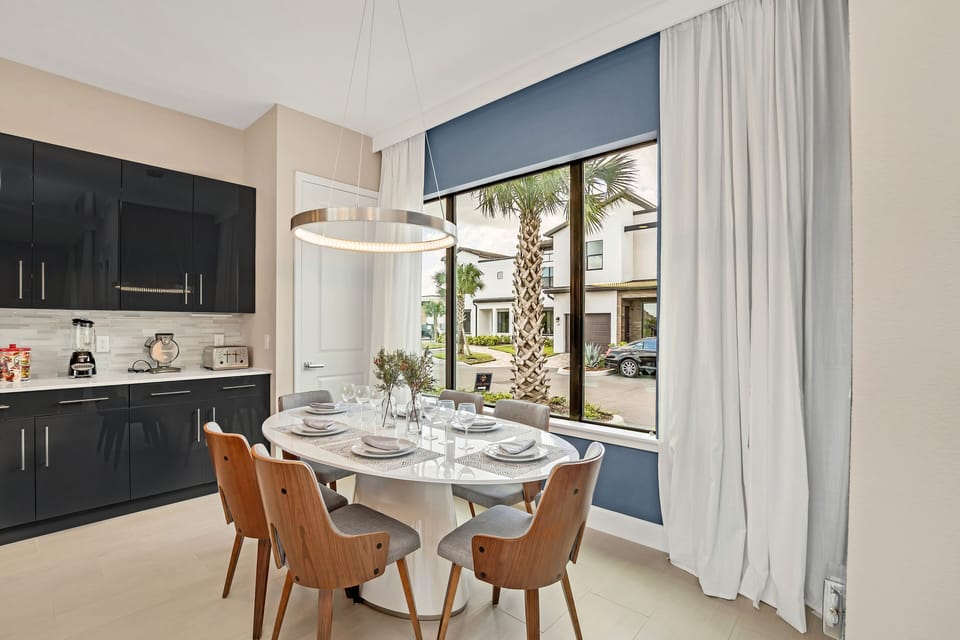 Villa Domani 5 bd Home with Pool (2018) | Dining room