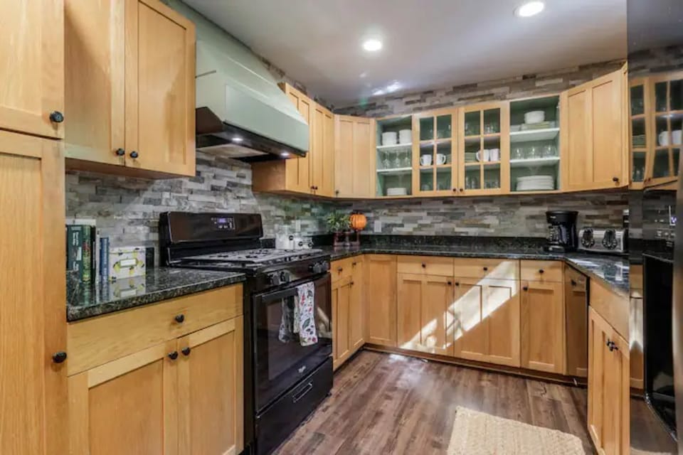 Gas stove, drip & Keurig coffeemakers, microwave, air fryer, toaster & crock pot
