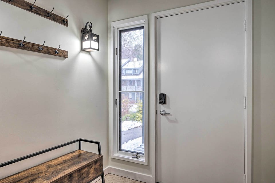Front Entry | Lower Level | Keyless Entry