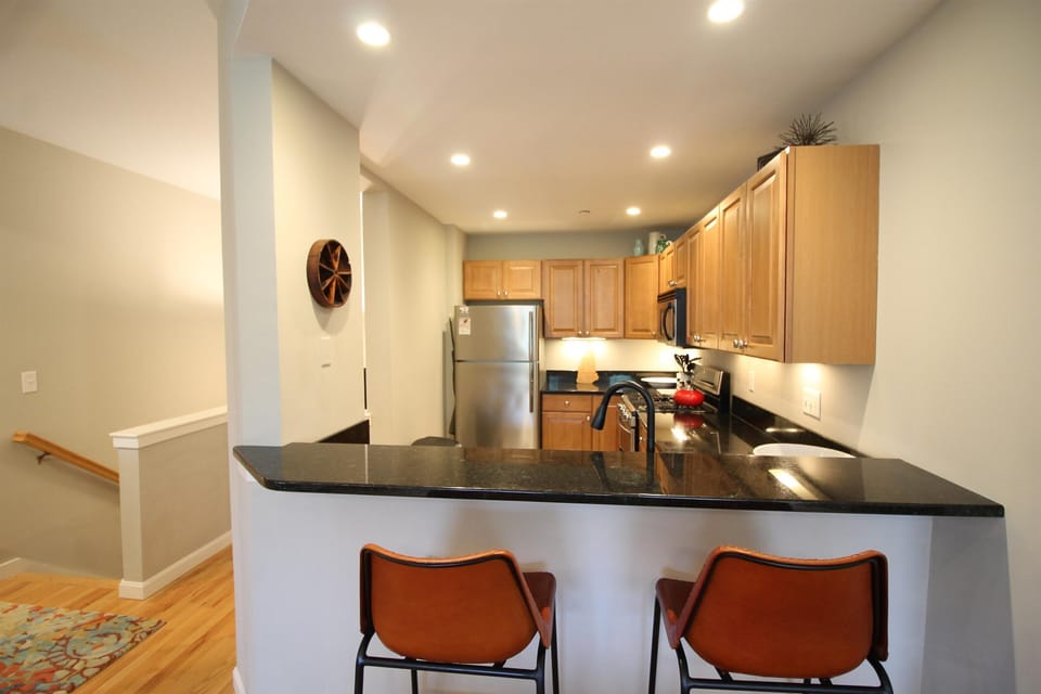 Kitchen with countertop sitting 
