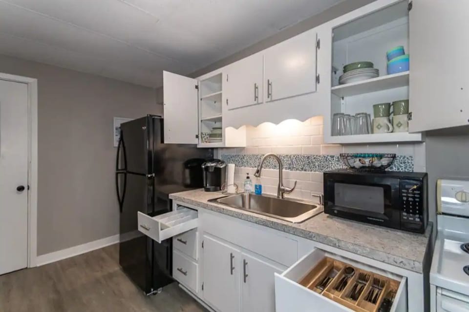 The full kitchen is stocked and ready for your vacation!