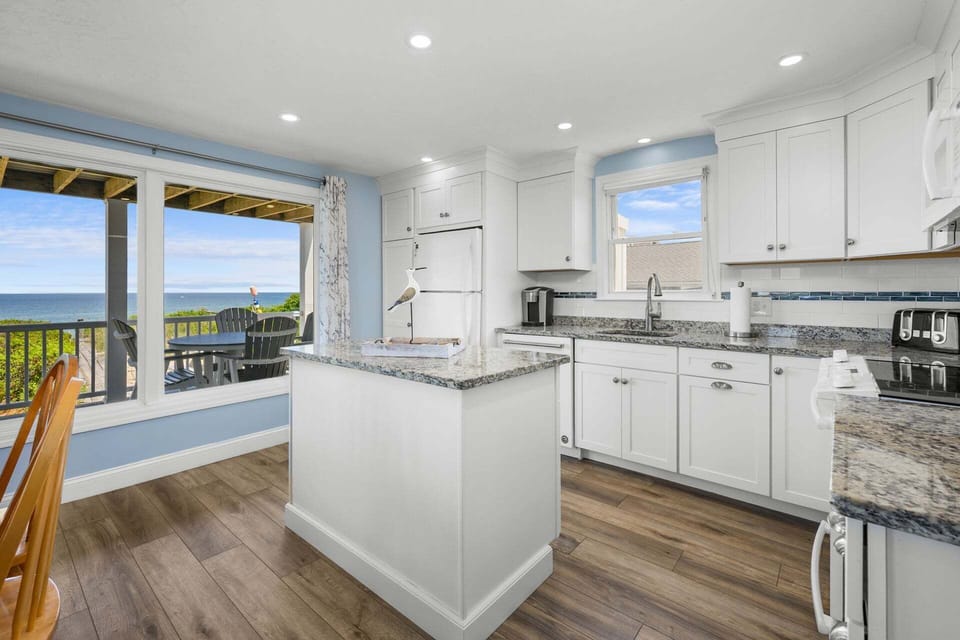 Fully equipped kitchen - 1st Floor