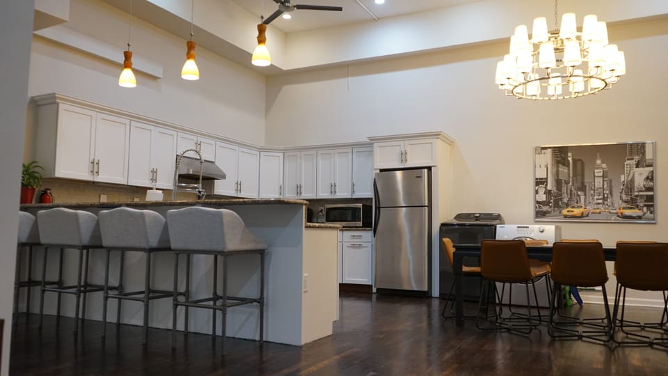 Kitchen dining room