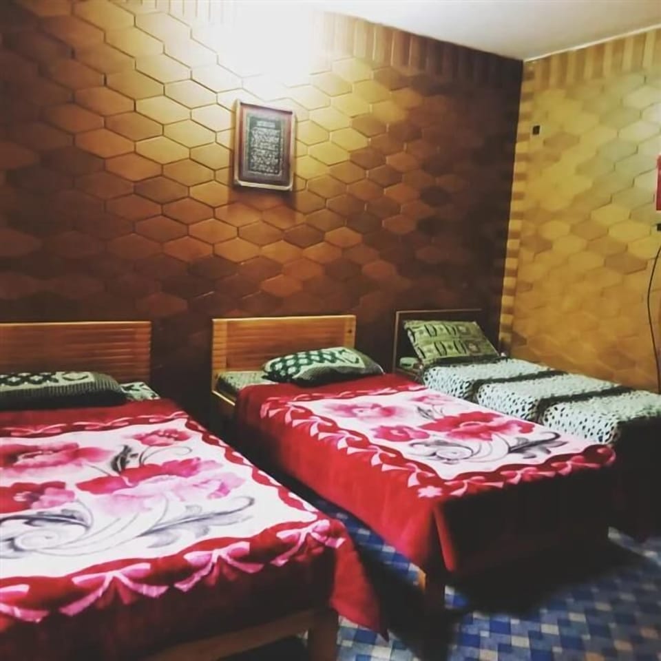 Triple Room | Iron/ironing board (on request)