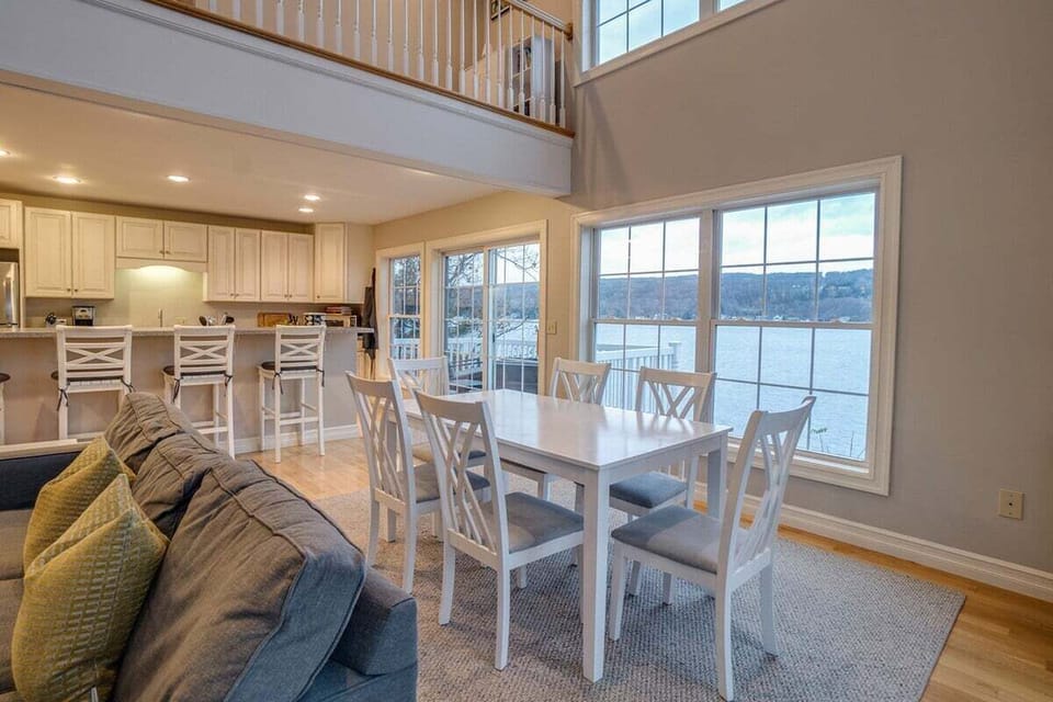 Dining area with windows looking over Keuka Lake