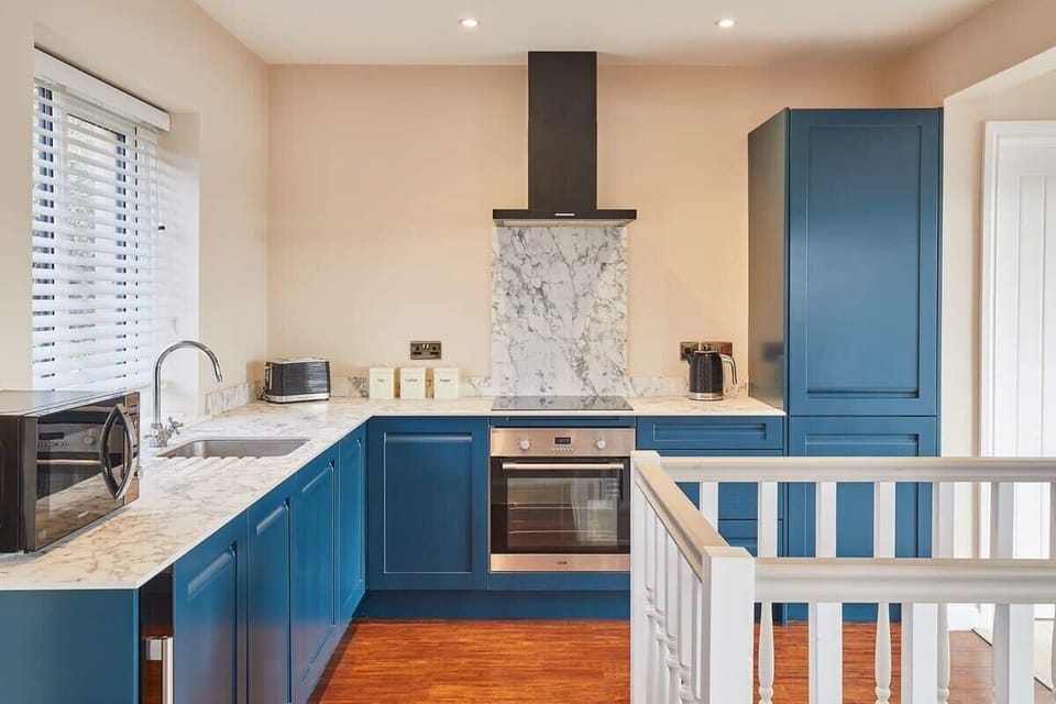Watch House, Scarborough - Host & Stay