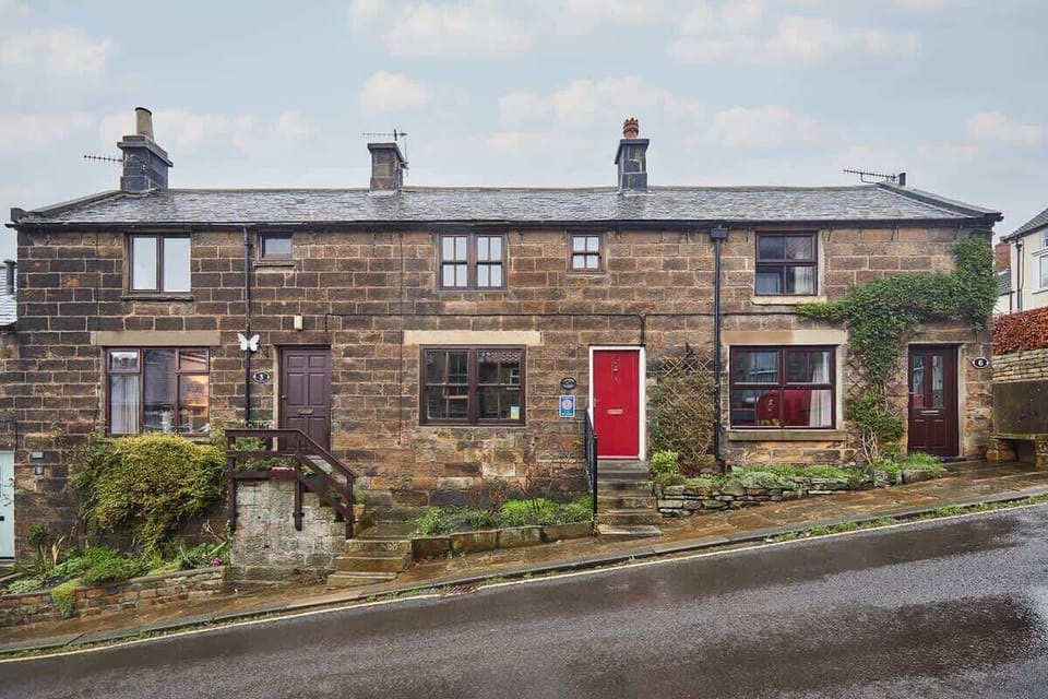 Lavender Cottage, Grosmont - Host & Stay