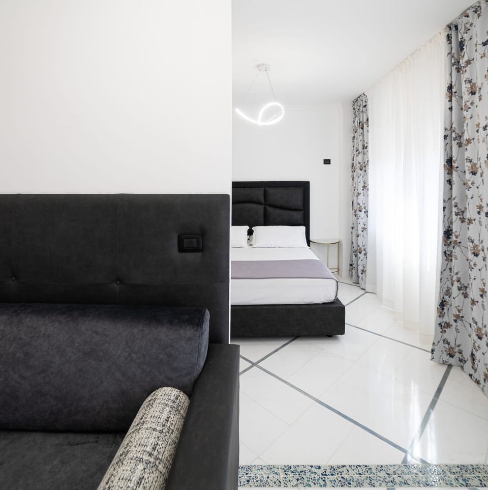 Royal Triple Room, 1 King Bed with Sofa bed, Non Smoking, Ensuite | Egyptian cotton sheets, premium bedding, down comforters