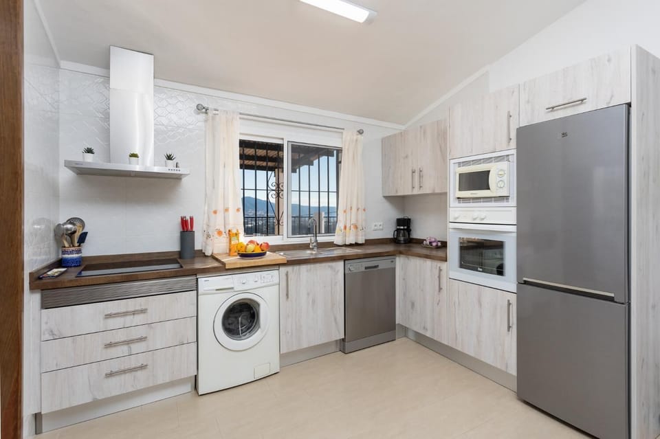 Equipped kitchen