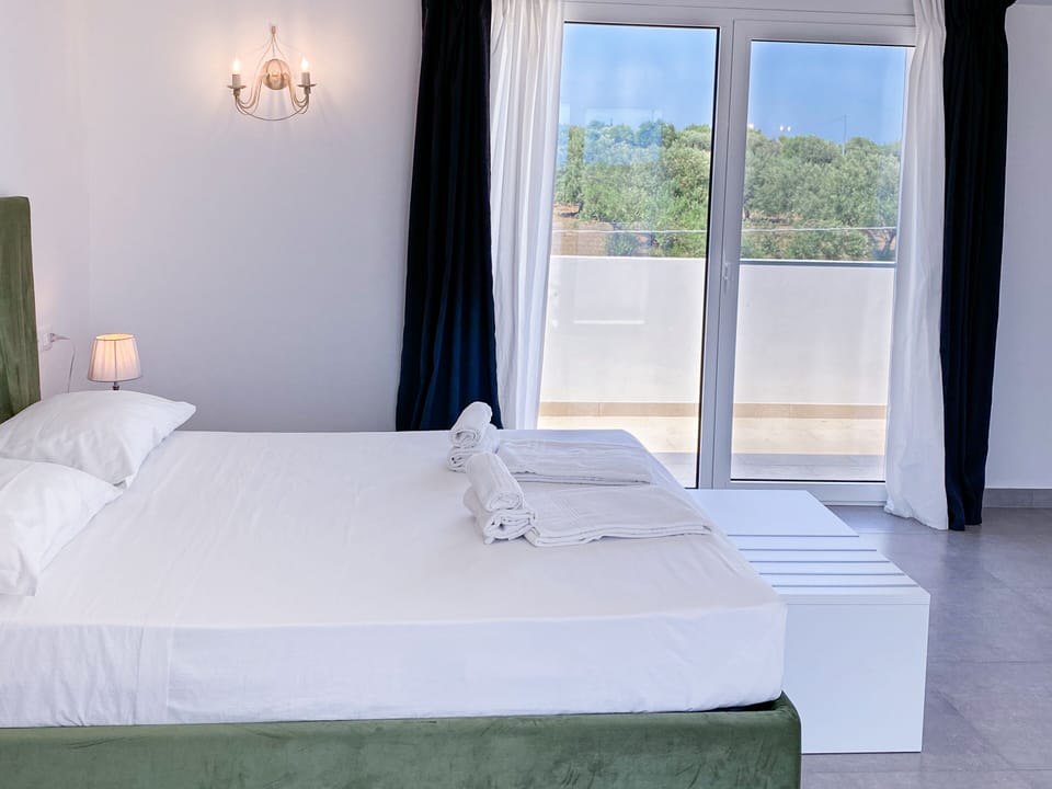 Elite Suite, Terrace, Pool View | Premium bedding, memory foam beds, minibar, in-room safe