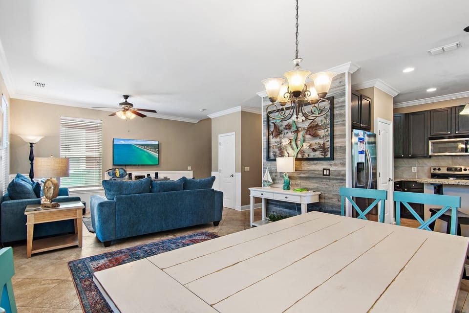 Dining to living room