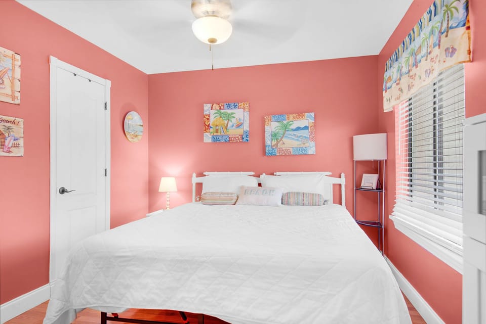 Guest bedroom