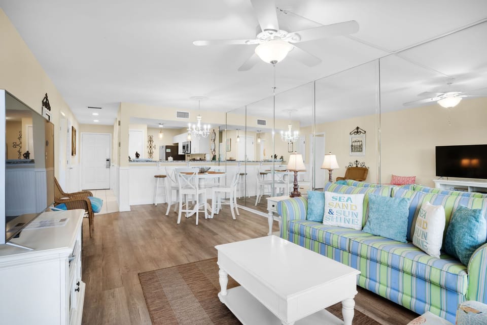 Living room to kitchen view