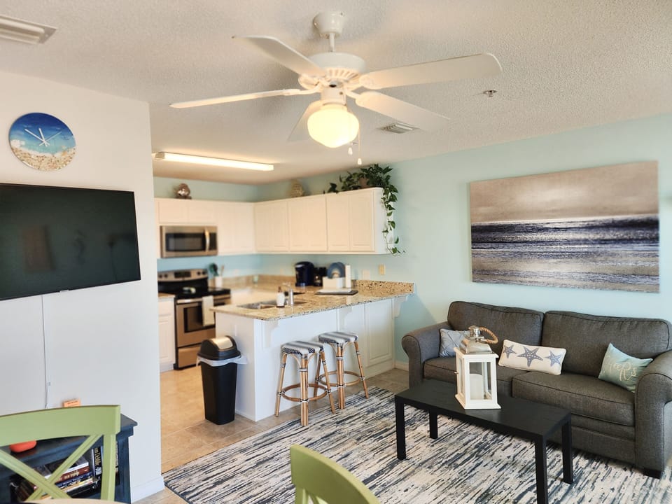 Fully equipped kitchen