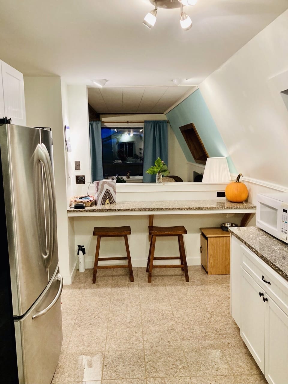 Kitchen looking into living/dining room 