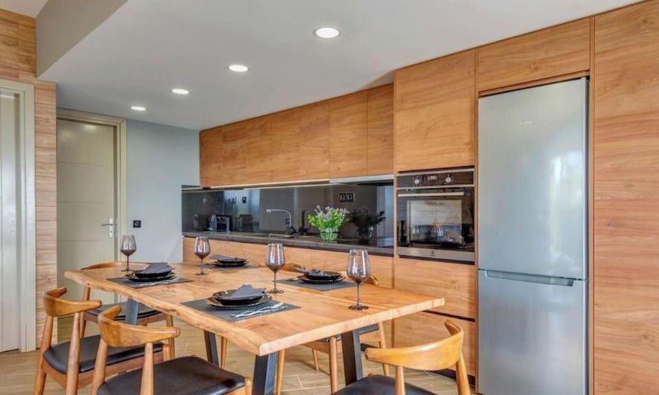 Villa, 2 Bedrooms, Smoking, Private Pool | Dining