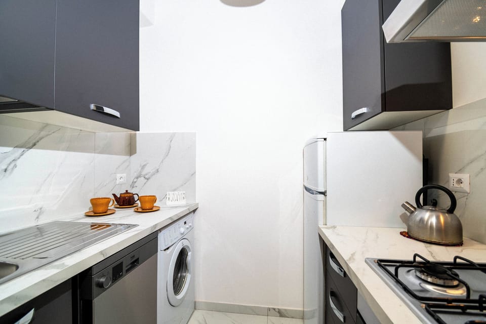 Apartment, 2 Bedrooms, Accessible, Balcony | Private kitchen