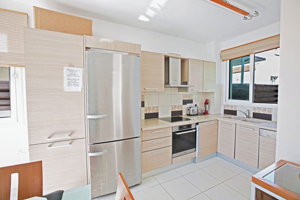 Villa, 2 Bedrooms, Private Pool, Garden View | Private kitchen