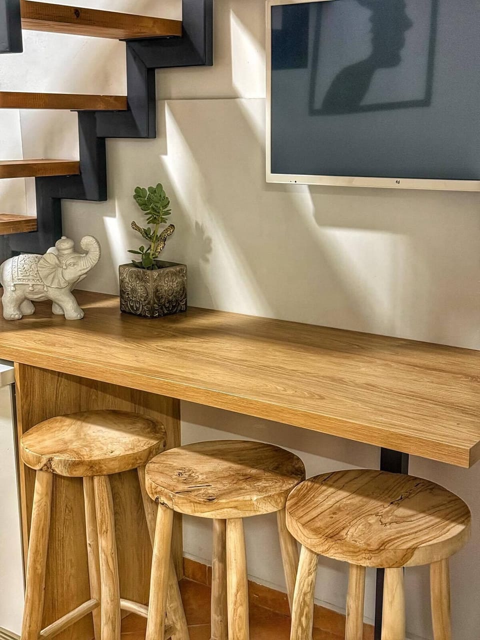 Apartment, 1 Bedroom, Balcony, City View | Dining