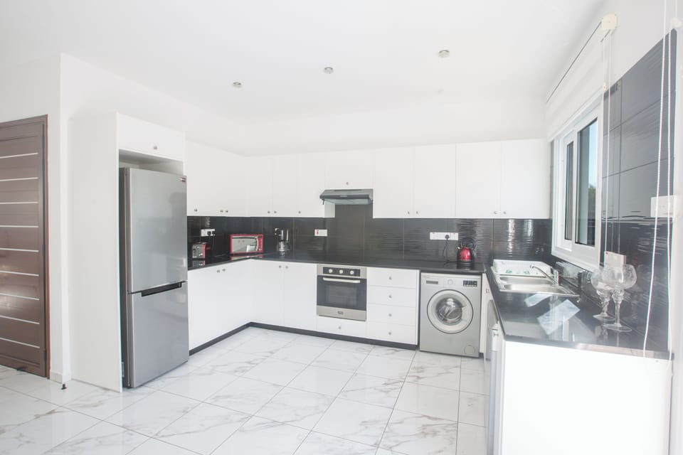 Villa, 3 Bedrooms, Private Pool, Garden View | Private kitchen