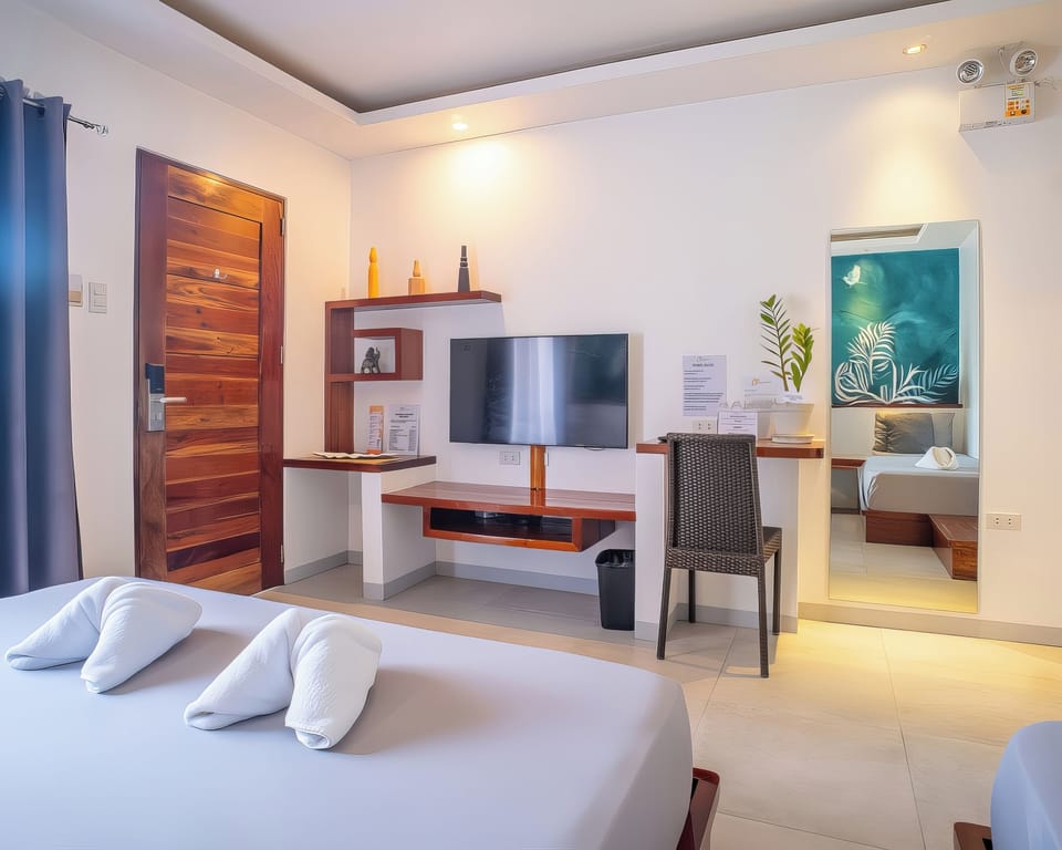 Superior Room | Tempur-Pedic beds, in-room safe, desk, free WiFi