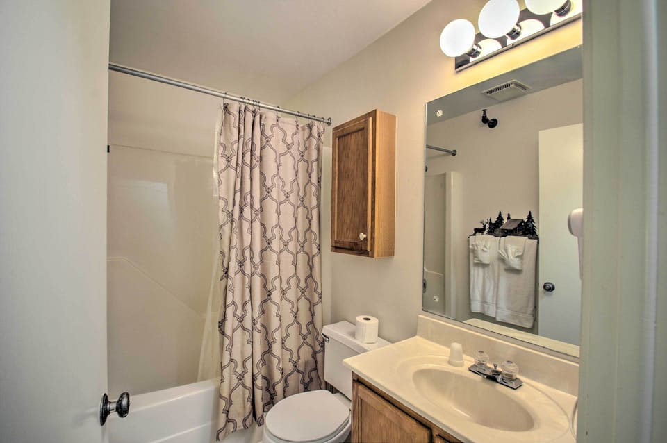 Full Bath | Towels Provided | Hair Dryer