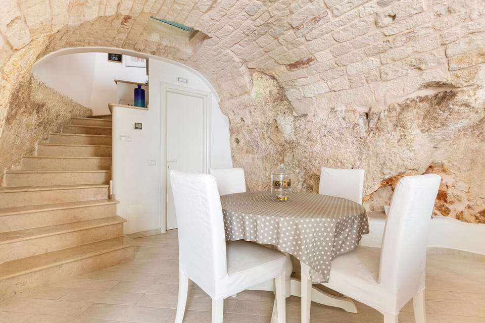 Apartment | Dining room