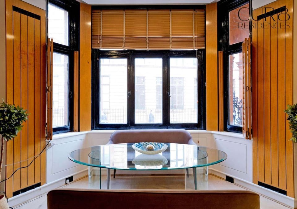Dining Area Tile Design