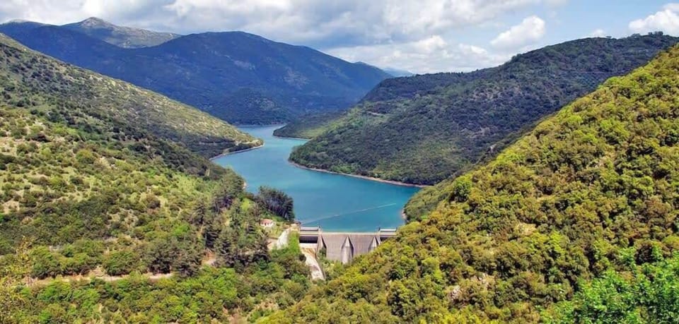 View of Artificial Lake Ladonas (30 km) – Stunning day trip destination surrounded by lush nature.
