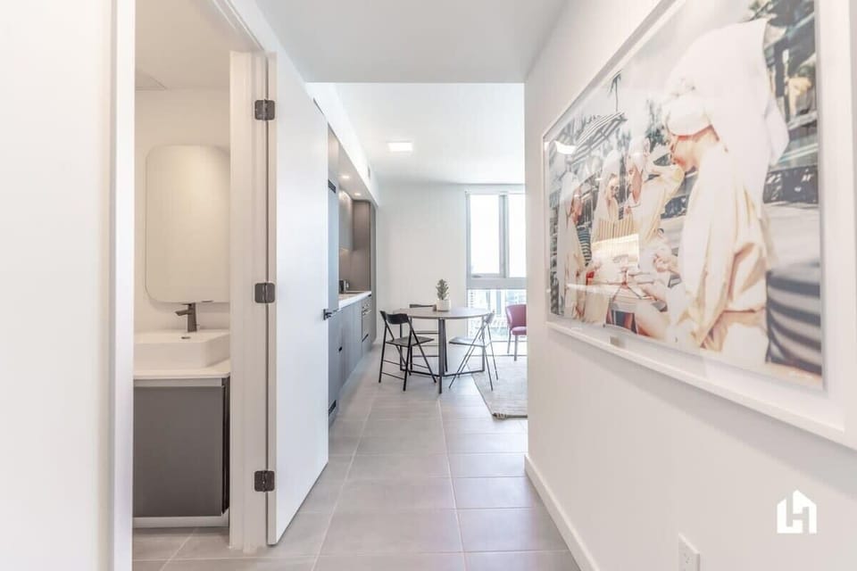 Enjoy Miami in this perfect space