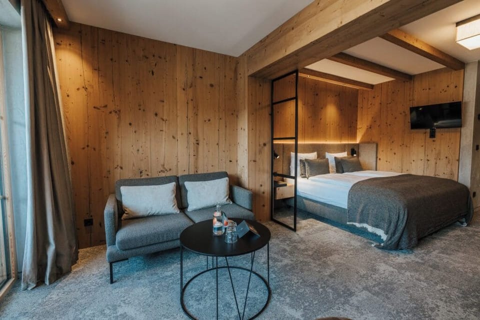 Deluxe Double Room | In-room safe, desk, laptop workspace, blackout drapes