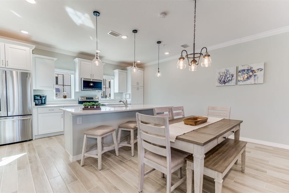 Lost Key Anchors Away Dining Room and Kitchen