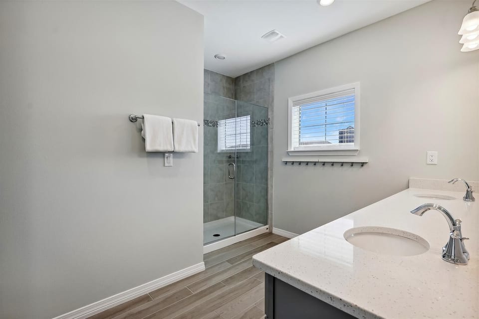 Lost Key Barefoot Bungalow Guest Bathroom #1 Glass Shower
