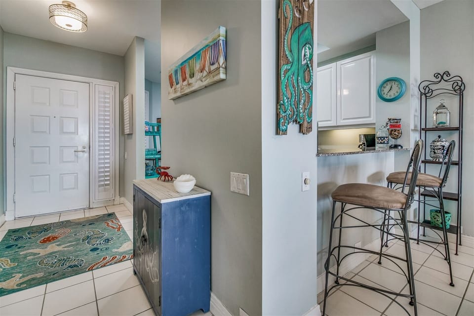 Beach Colony Tower 10B Entrance Hallway