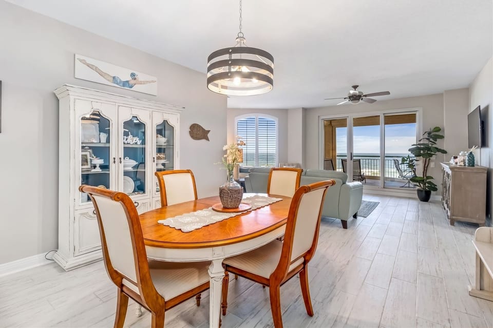 Beach Colony Tower 4B Dining Area