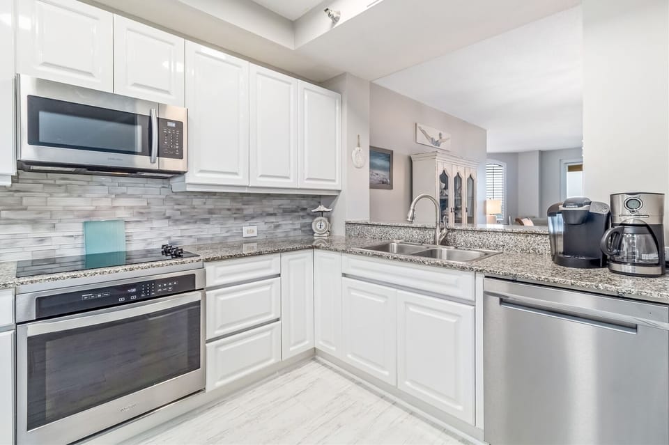 Beach Colony Tower 4B Well Stocked Kitchen