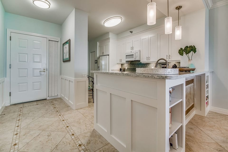 Beach Colony West 9B Kitchen and Entrance