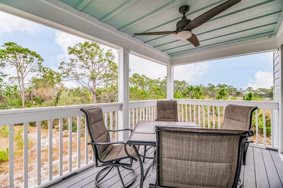 Lost Key Golf Coast Villa Balcony Seating and Table